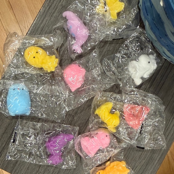 18 Piece Colorful Easter Eggs with Squishy Toys - Picture 4 of 4